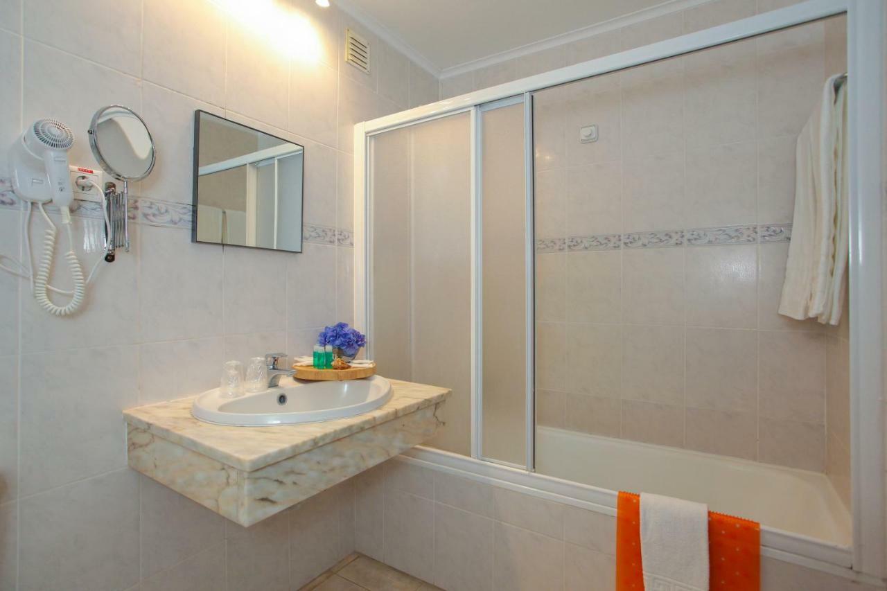 Barracuda 3* Ponta Delgada (Sao Miguel)