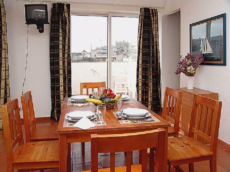Turisticos Regina Apartahotel 3*