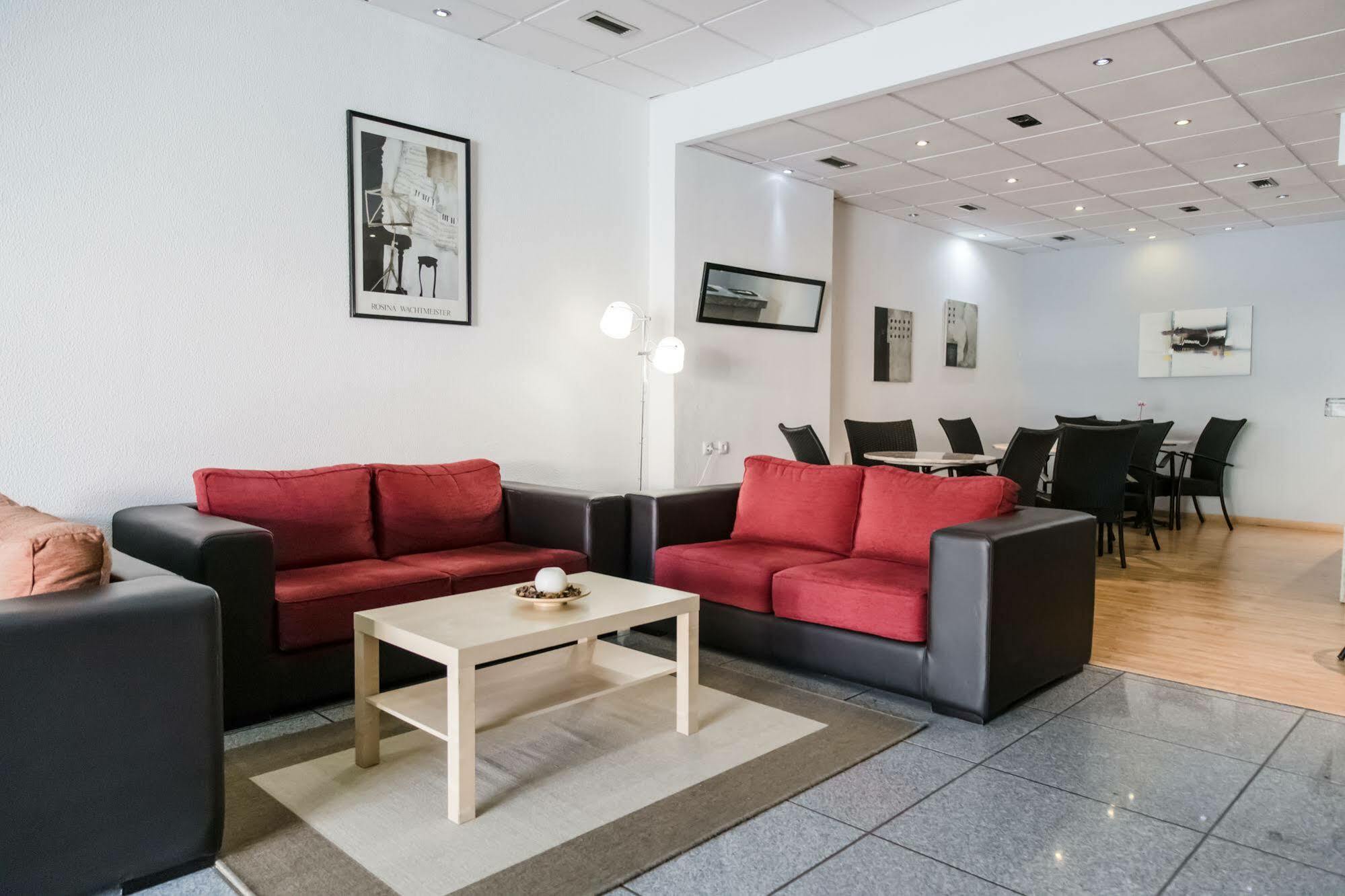 Laitau Hotel 3*