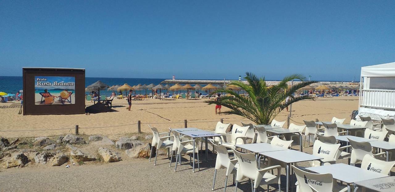 T2 Gaveto- Frente Mar, Wifi, Aconchegante & Familiar Appartement Quarteira