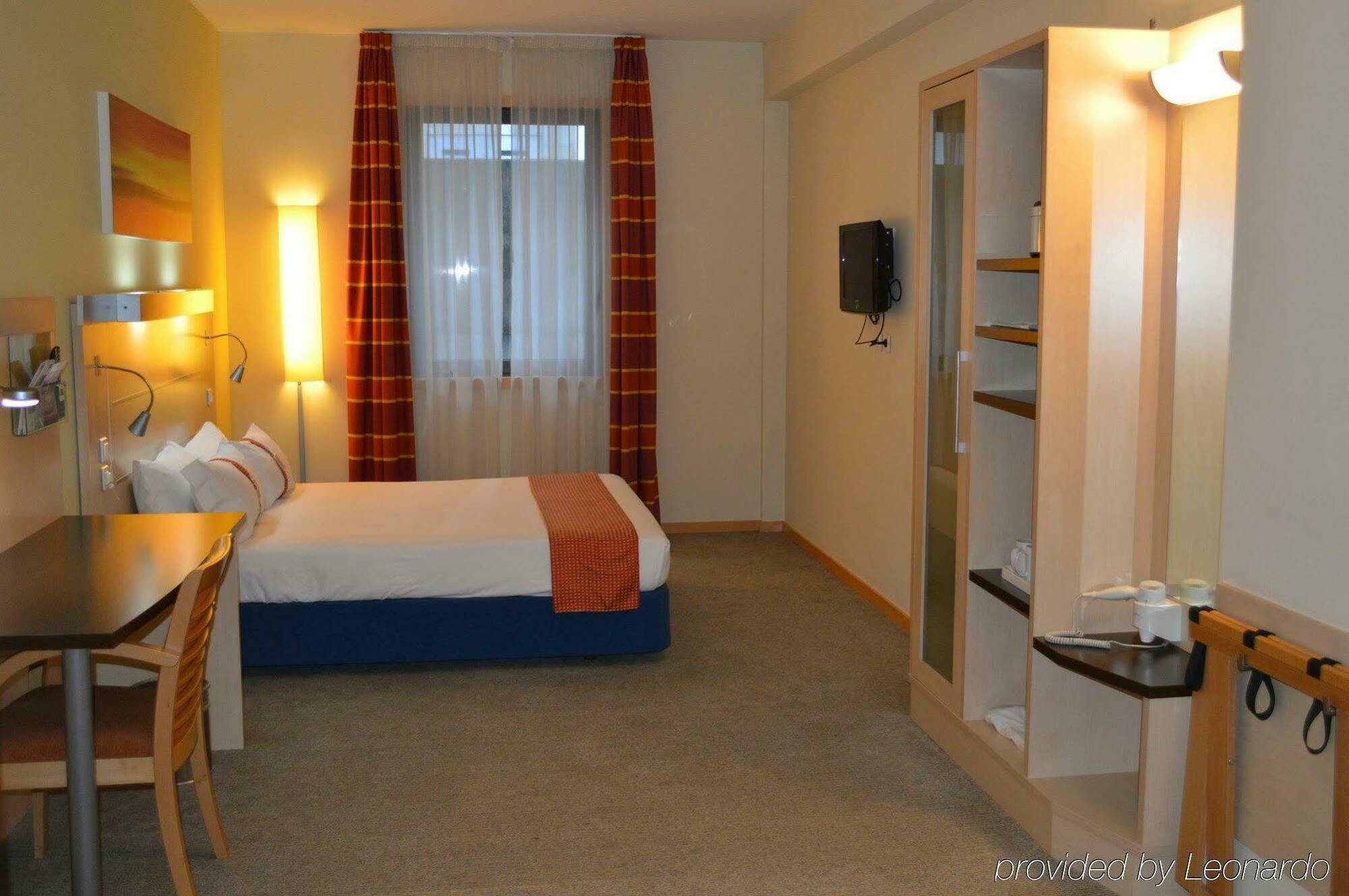 Express Porto Exponor By Ihg 3*