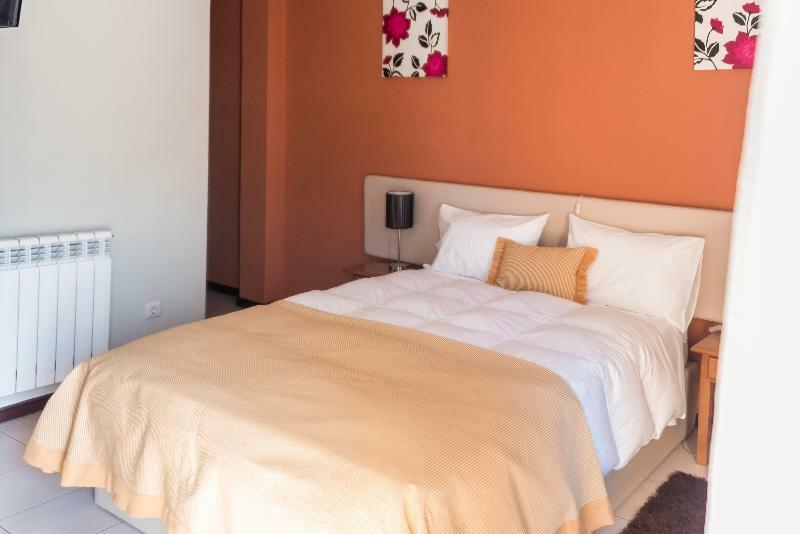 Guest house Cantinho Oliveiras 2*