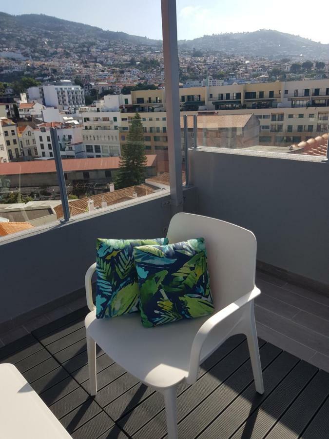 Five Design Rooftop By Storytellers Apartment