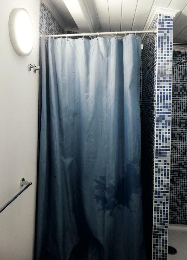Incosta Surf House Hostel Costa da Caparica