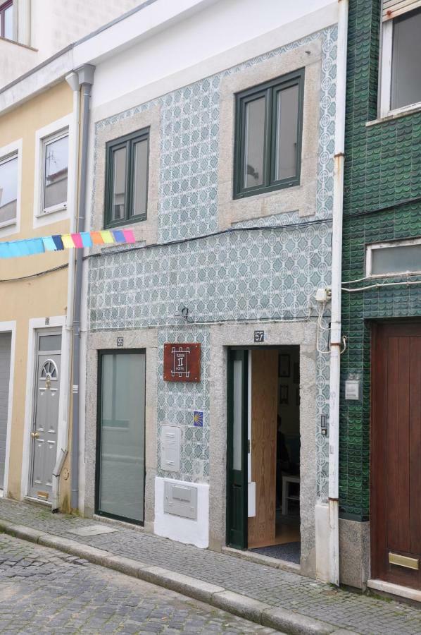 Eleven Hostal *