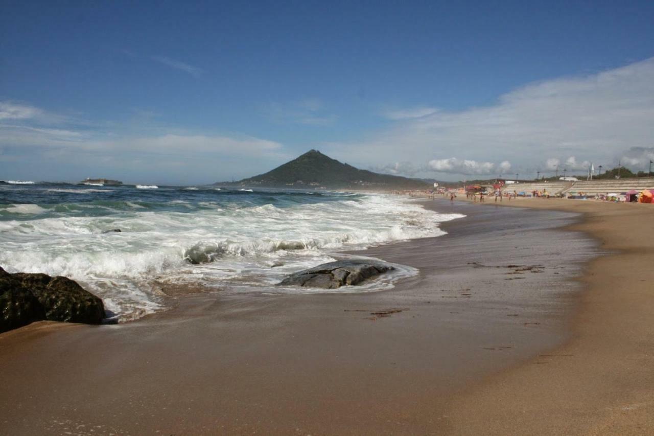 Trajadinha * Vila Praia de Ancora