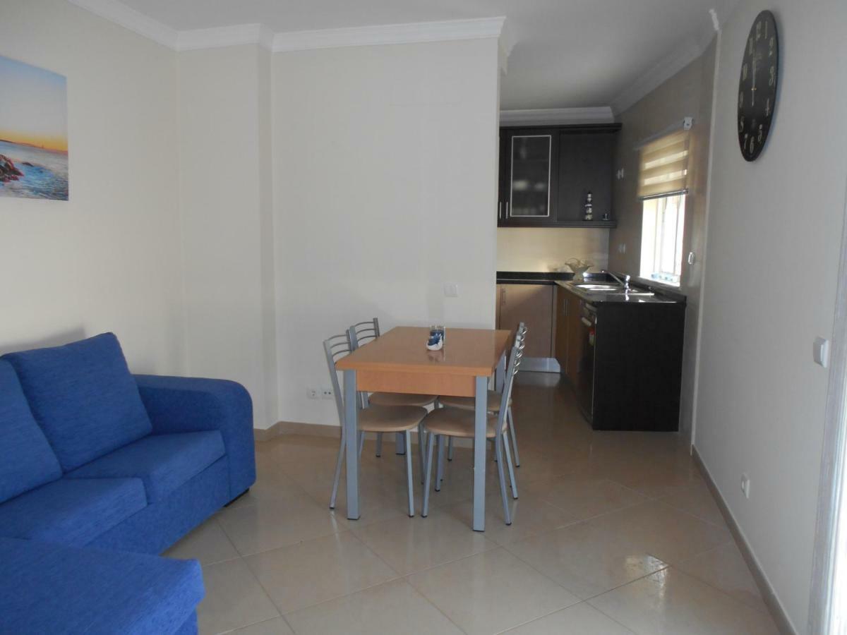 Apartment-terrace And Pool