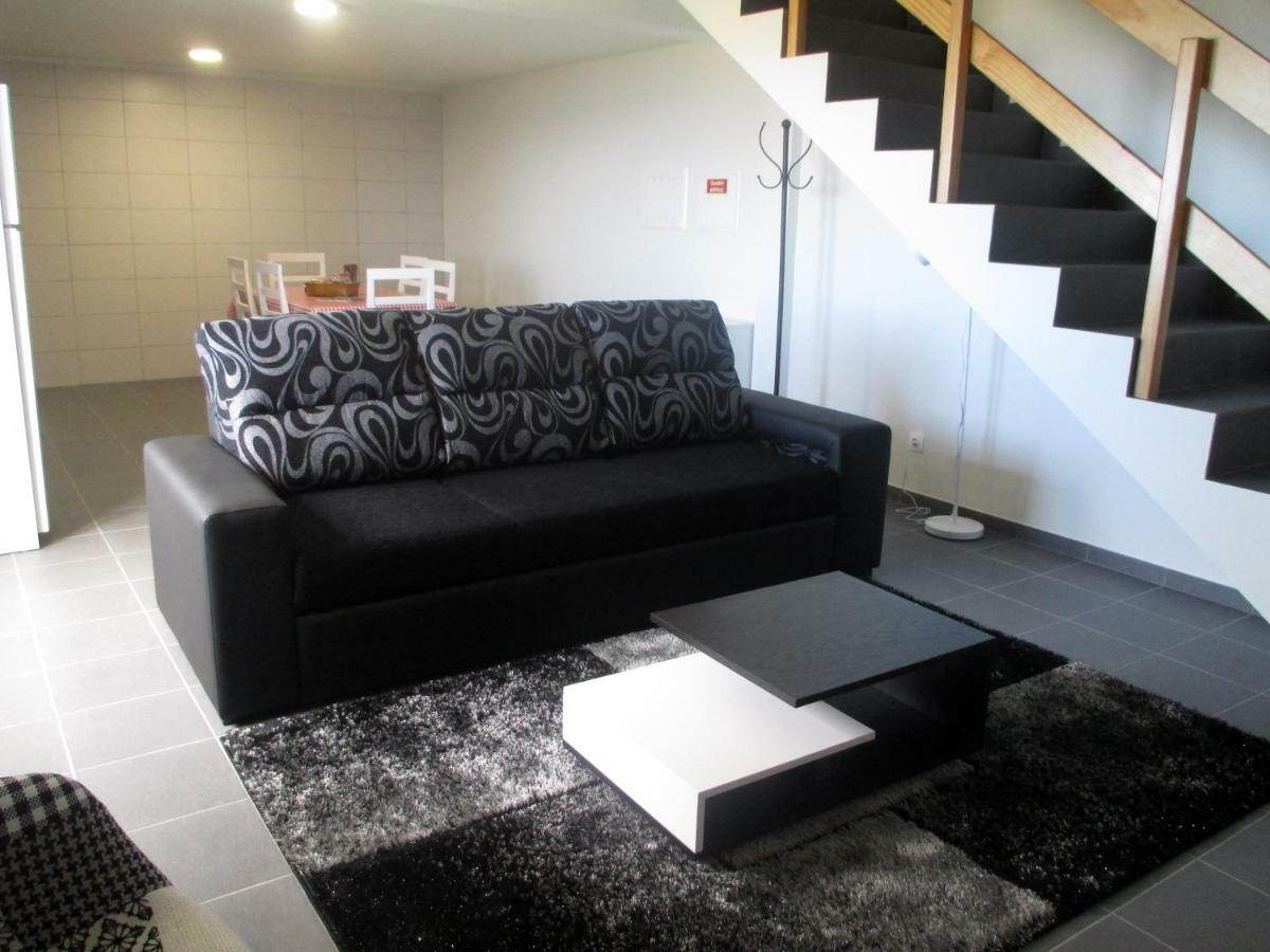 Melo's Place *