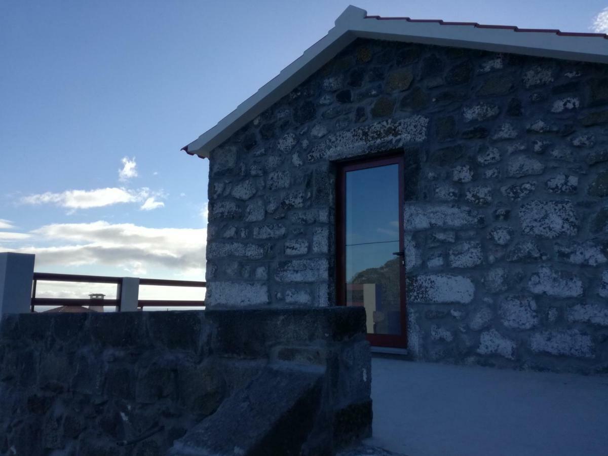 Melo's Place * Madalena (Azores)