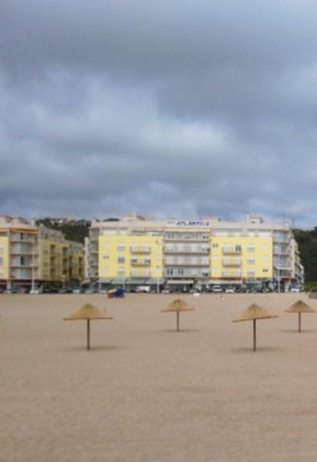 Em Frente Ao Mar Nazaré