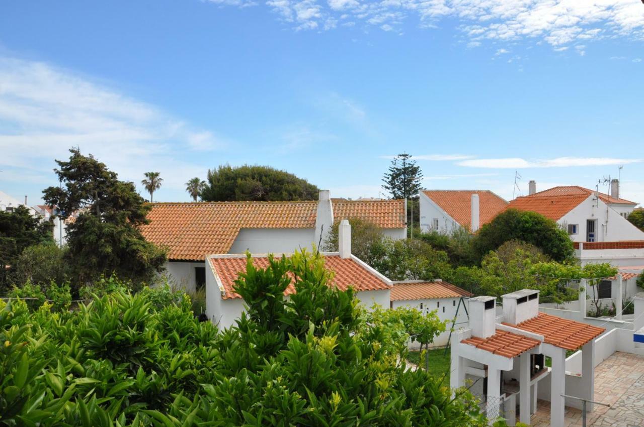 Campos 2 Apartment Porto Covo