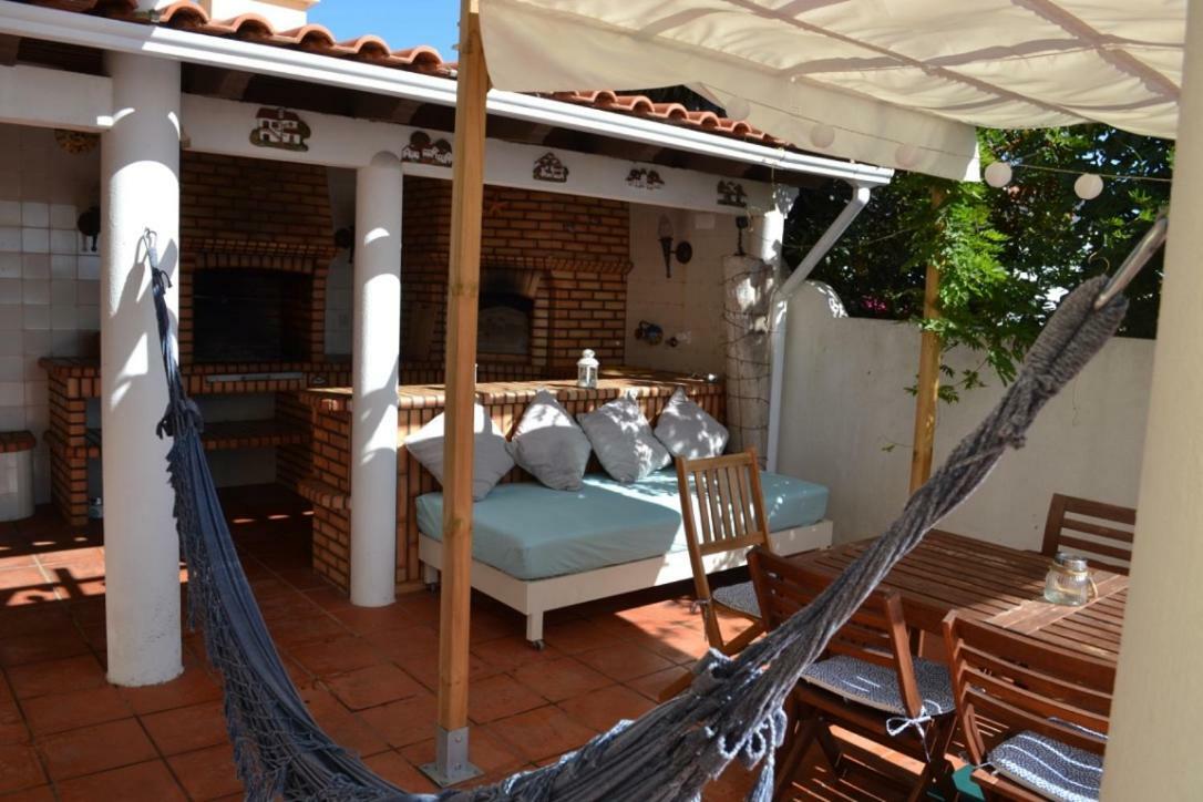 Yellow House Ericeira Holiday home *