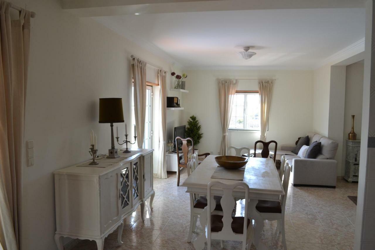 Holiday home Yellow House Ericeira