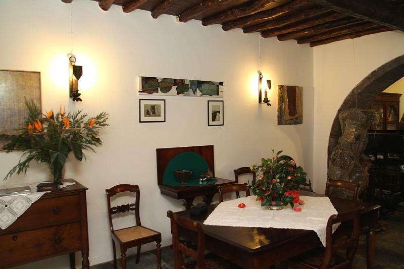 Homestay - *