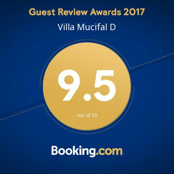 Mucifal D Holiday home *