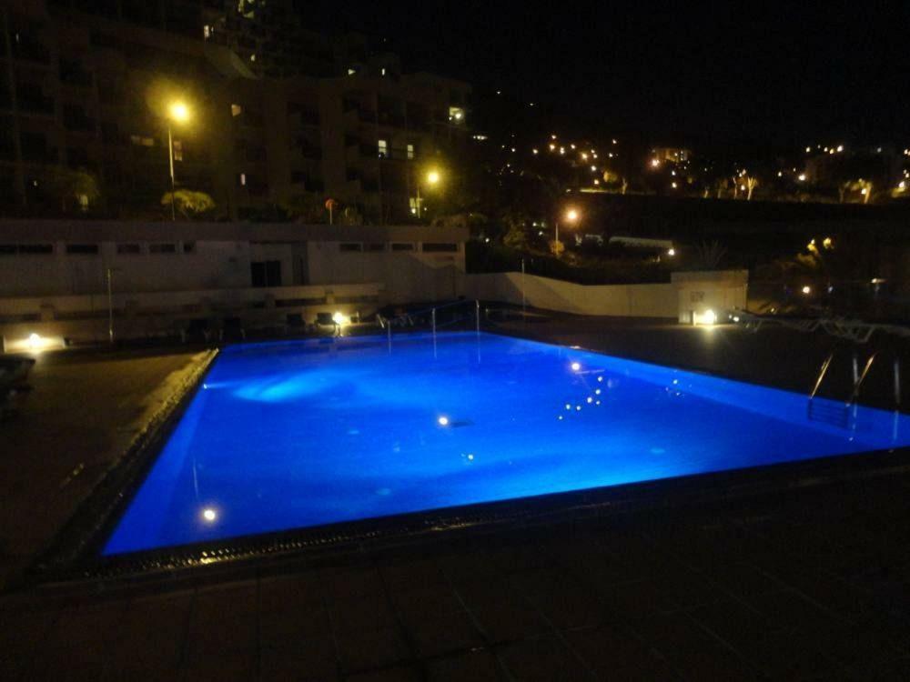 Com Piscina *