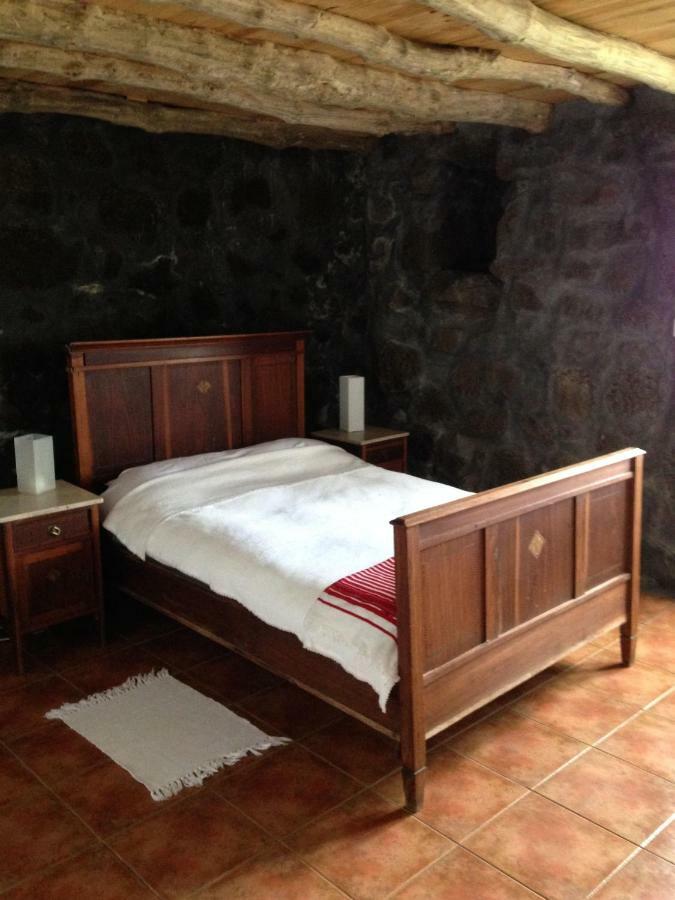 Casa Da Lava Sao Roque do Pico