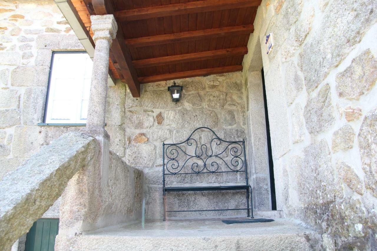 Casas Da Loureira - Casa Da Piscina E Batatas Ii Country house *