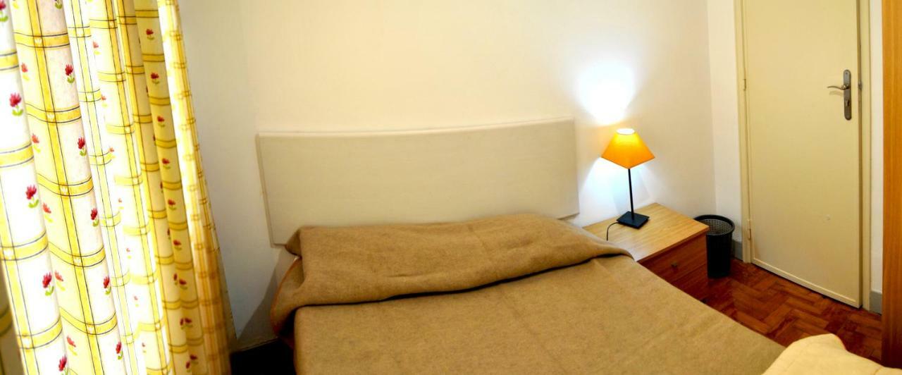 Tagus Host - 40308al- 44211al Casa de hóspedes Santarém