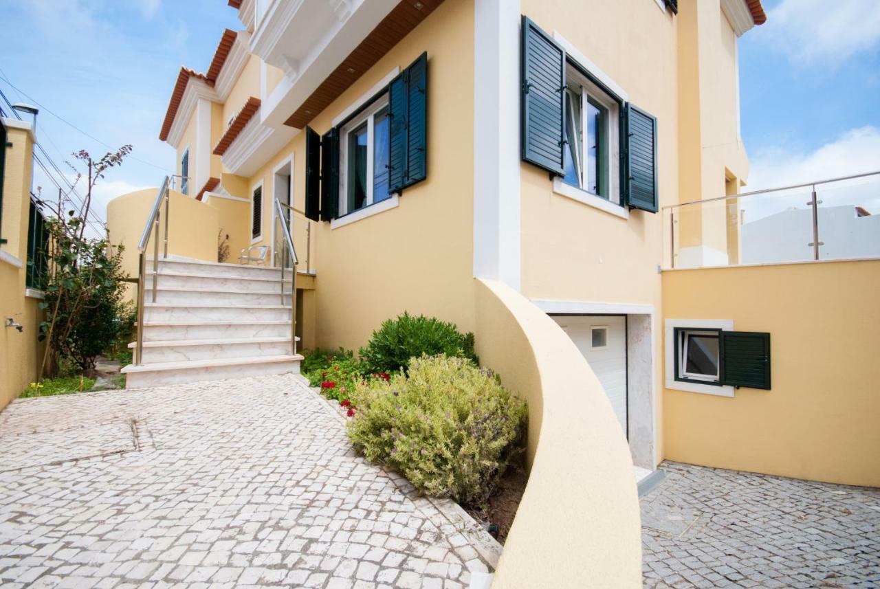 Binny's House Cascais - Renting Not The Whole House Accommodatie bij particulieren *