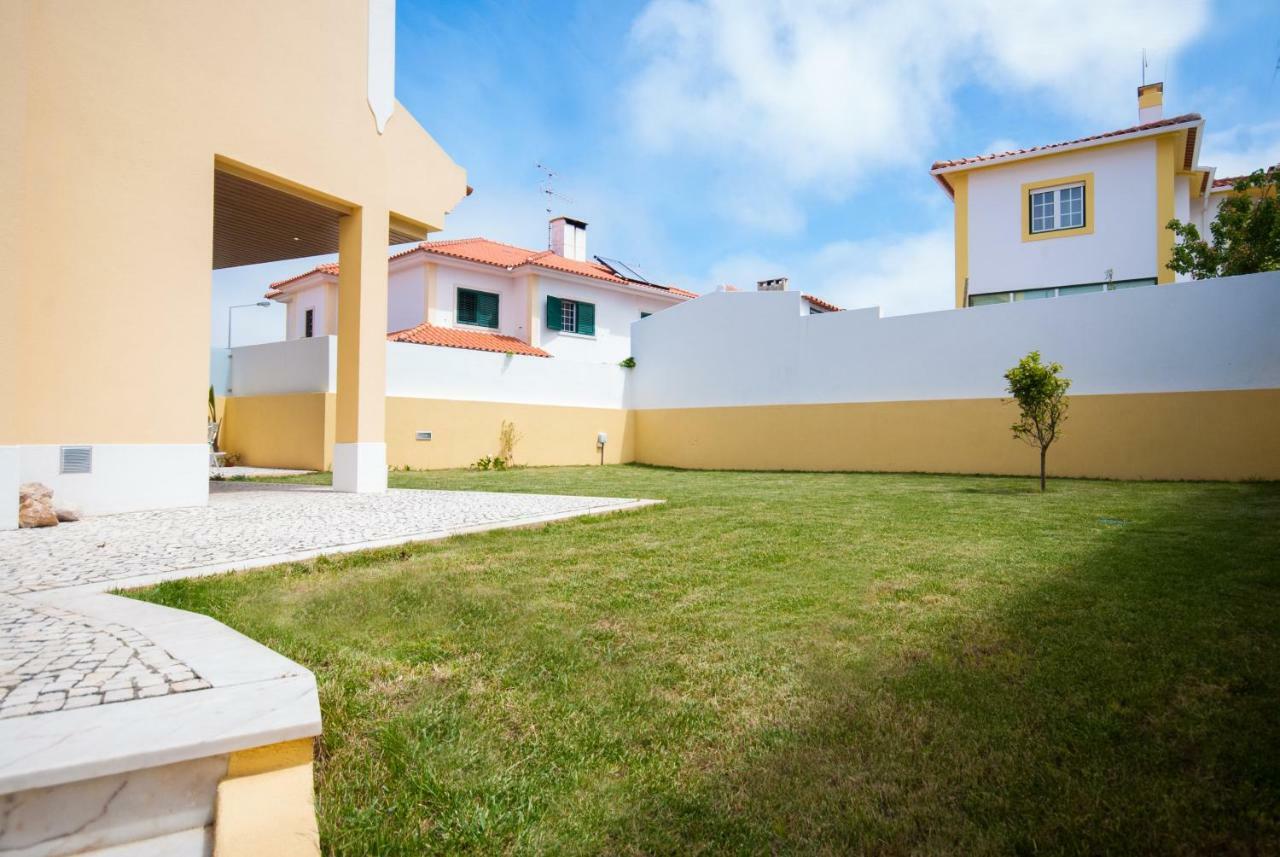 Binny's House Cascais - Renting Not The Whole House Accommodatie bij particulieren *