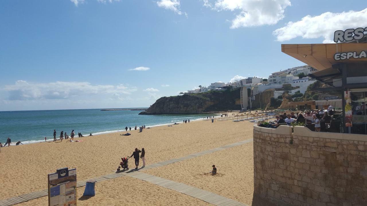 Plaza 305 Apartment *