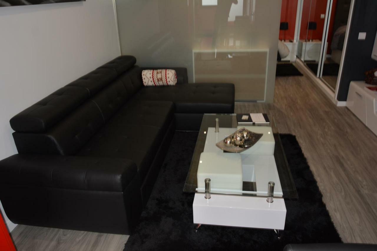 De 40 M² En Madeira, Con 1 Habitación