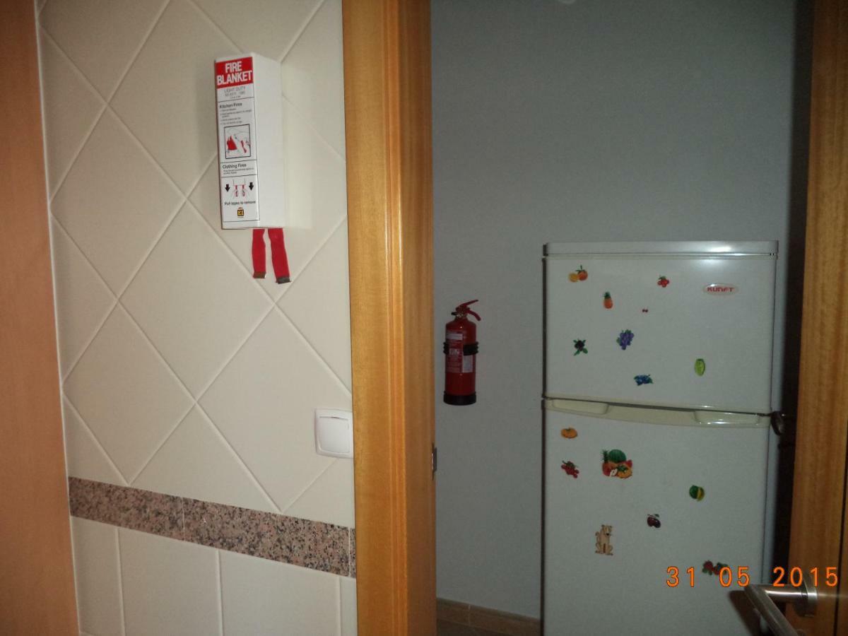 Apartment St *