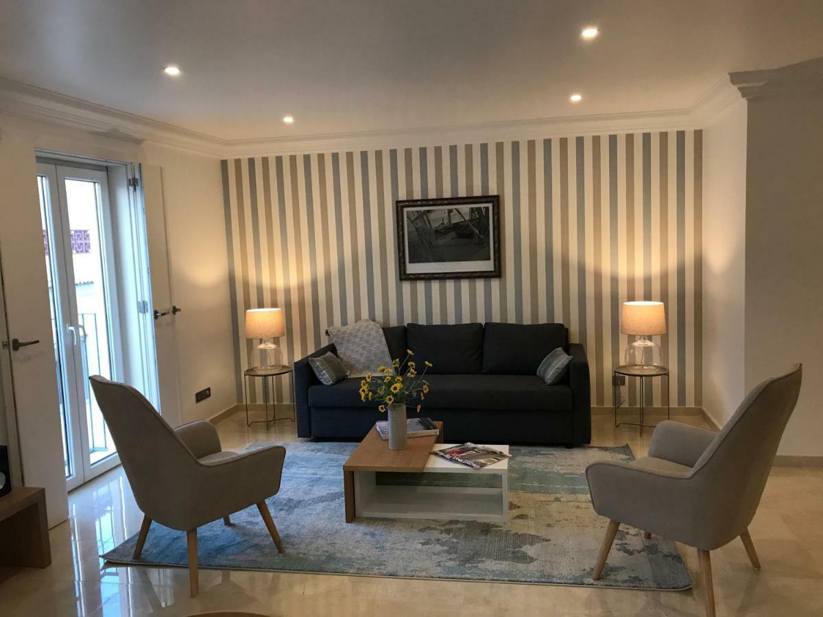 Henri's - Pateo De Santo António * Lagos