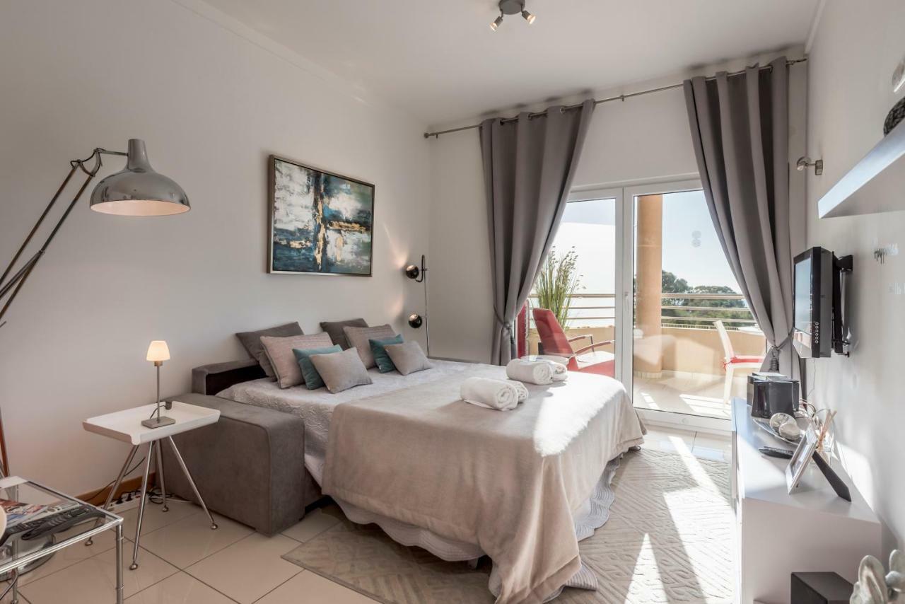 Apartamento Beachfront Flat, Private Parking, Pools, Sea At Less Than 200 M (adults Only)
