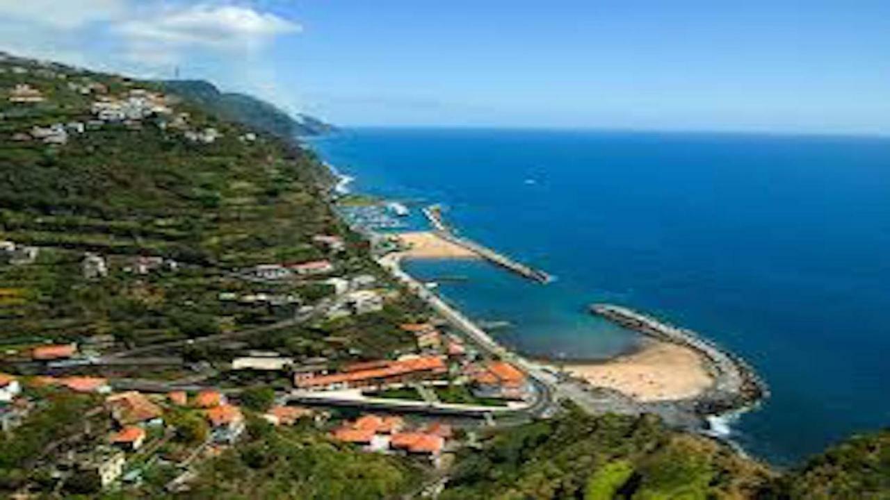 Best Sea View in Madeira-Casa Farol * Fajã da Ovelha
