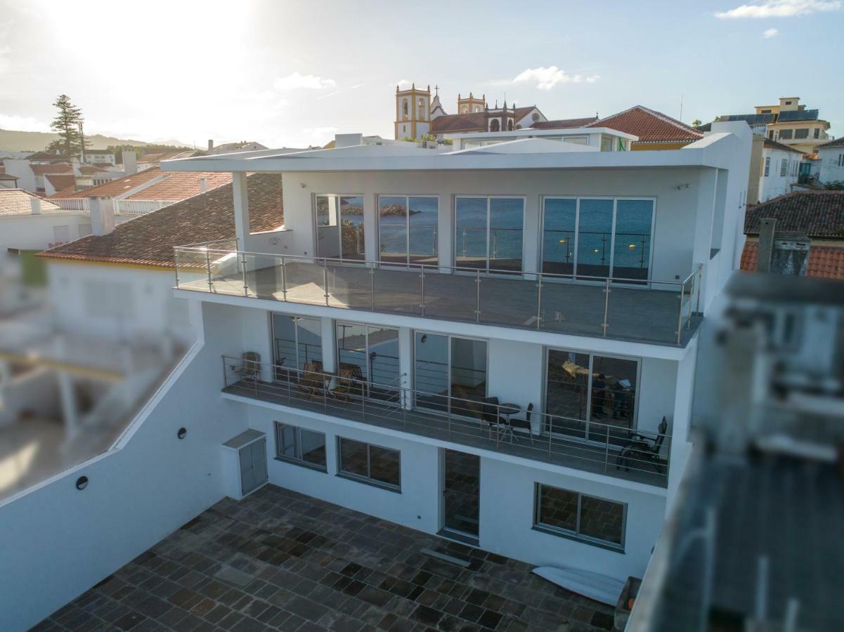 Black House Praia da Vitoria
