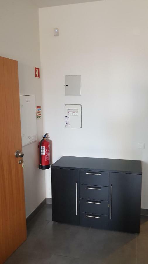 Black House Apartment