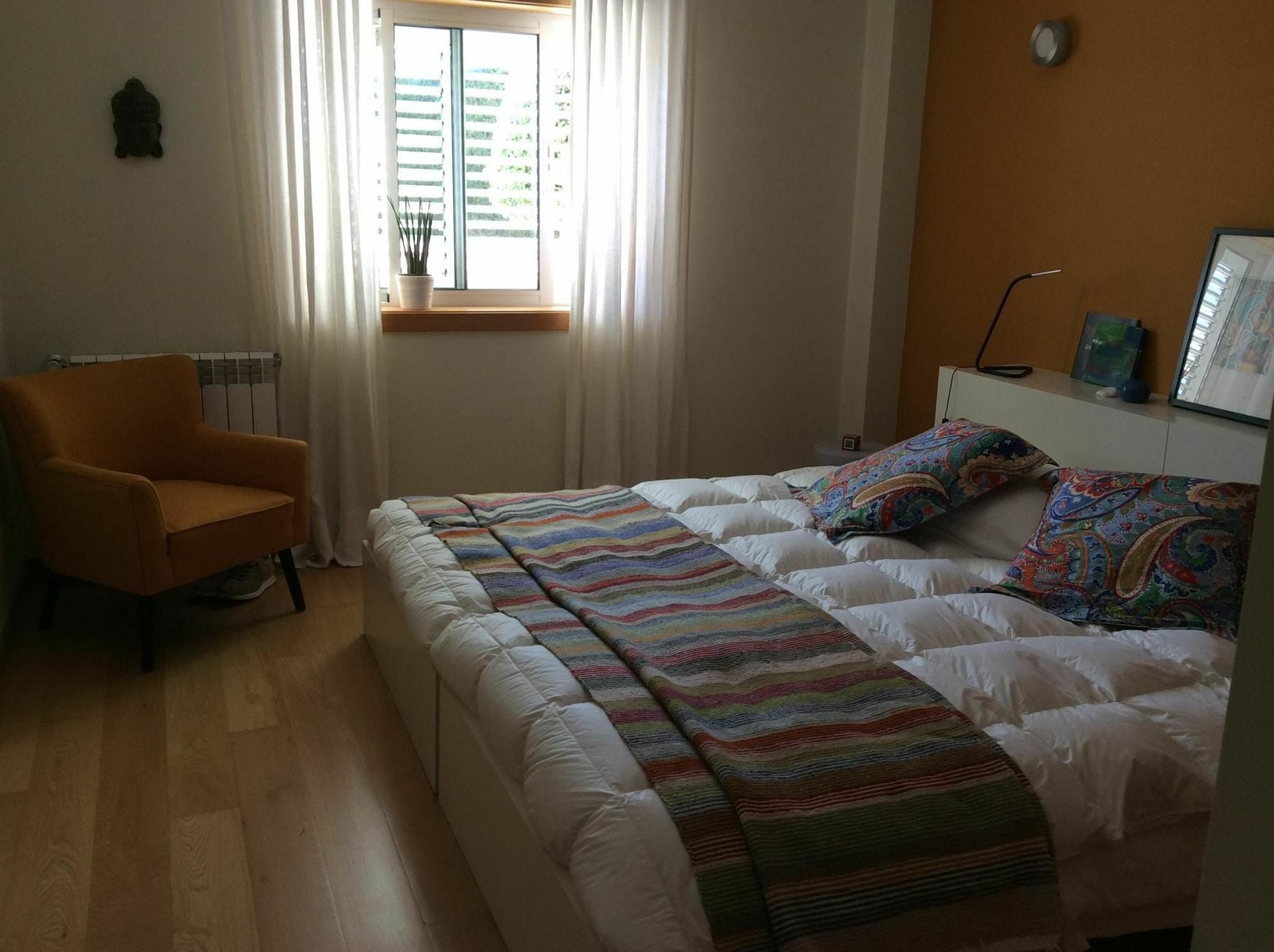 With 2 Bedrooms In Cascais, With Private Pool, Furnished Gar Cascais