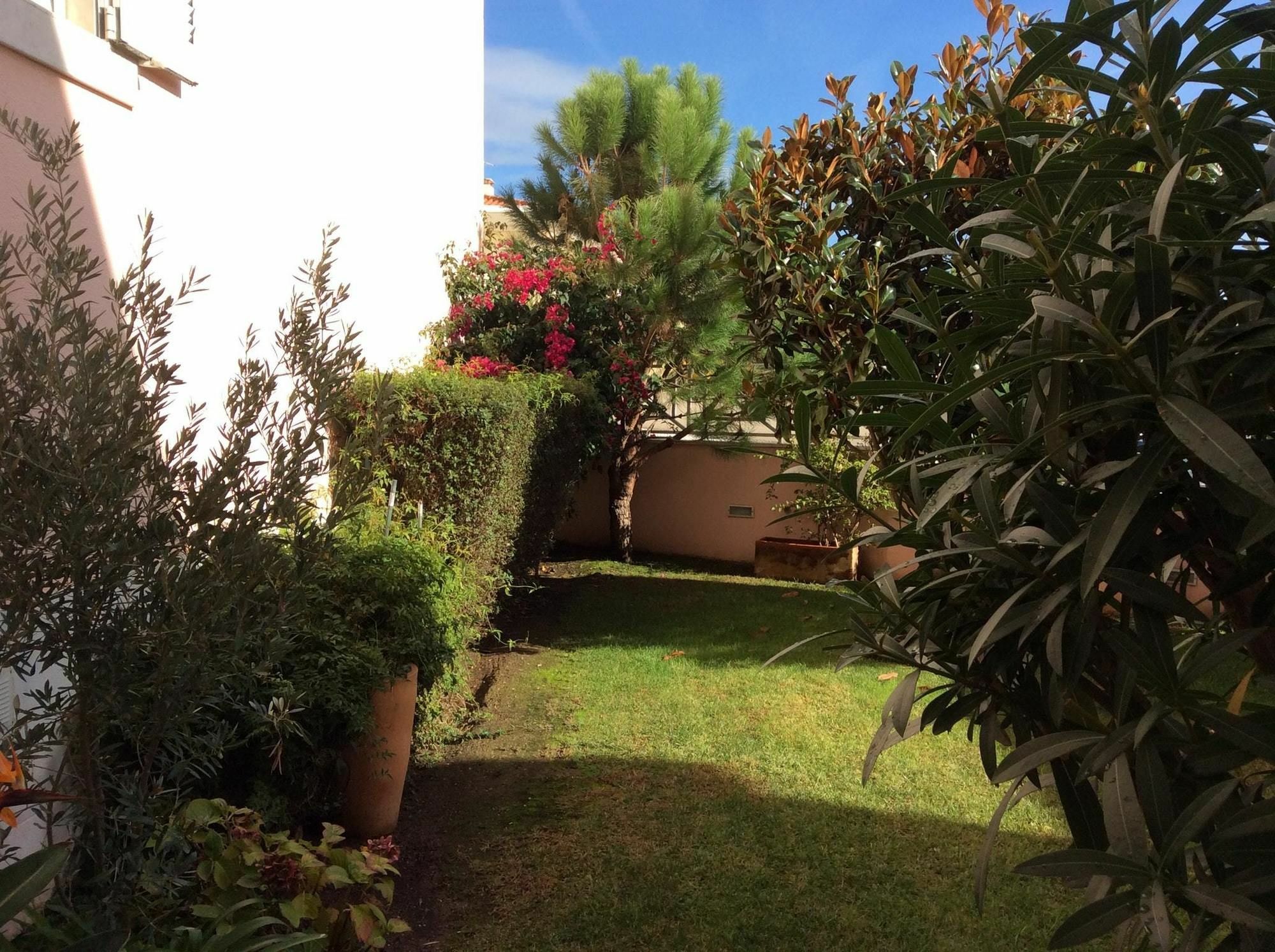 Apartment With 2 Bedrooms In Cascais, With Private Pool, Furnished Gar Cascais