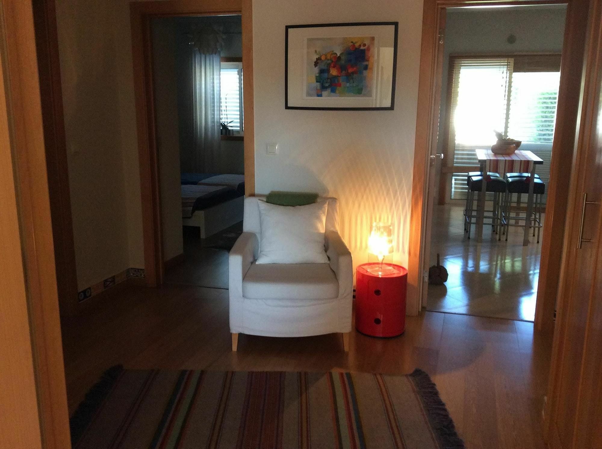 With 2 Bedrooms In Cascais, With Private Pool, Furnished Gar *