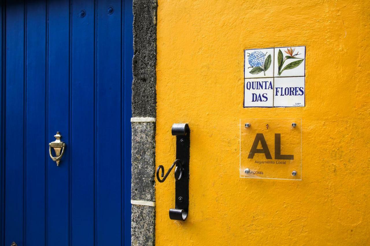 Quinta Flores Capelas
