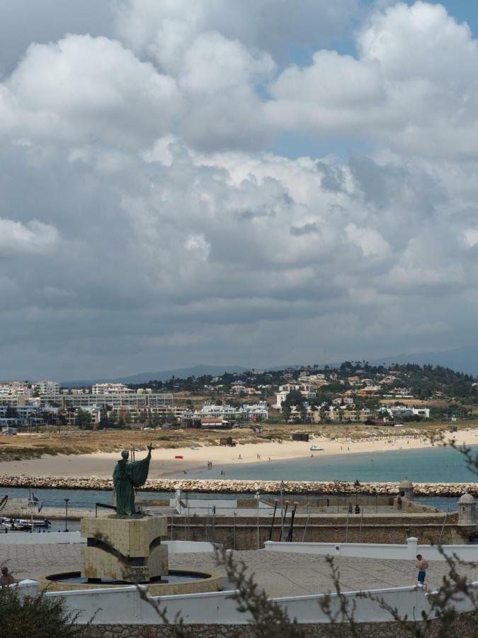 Apartment Ema'S Beach And Nightlife House Lagos