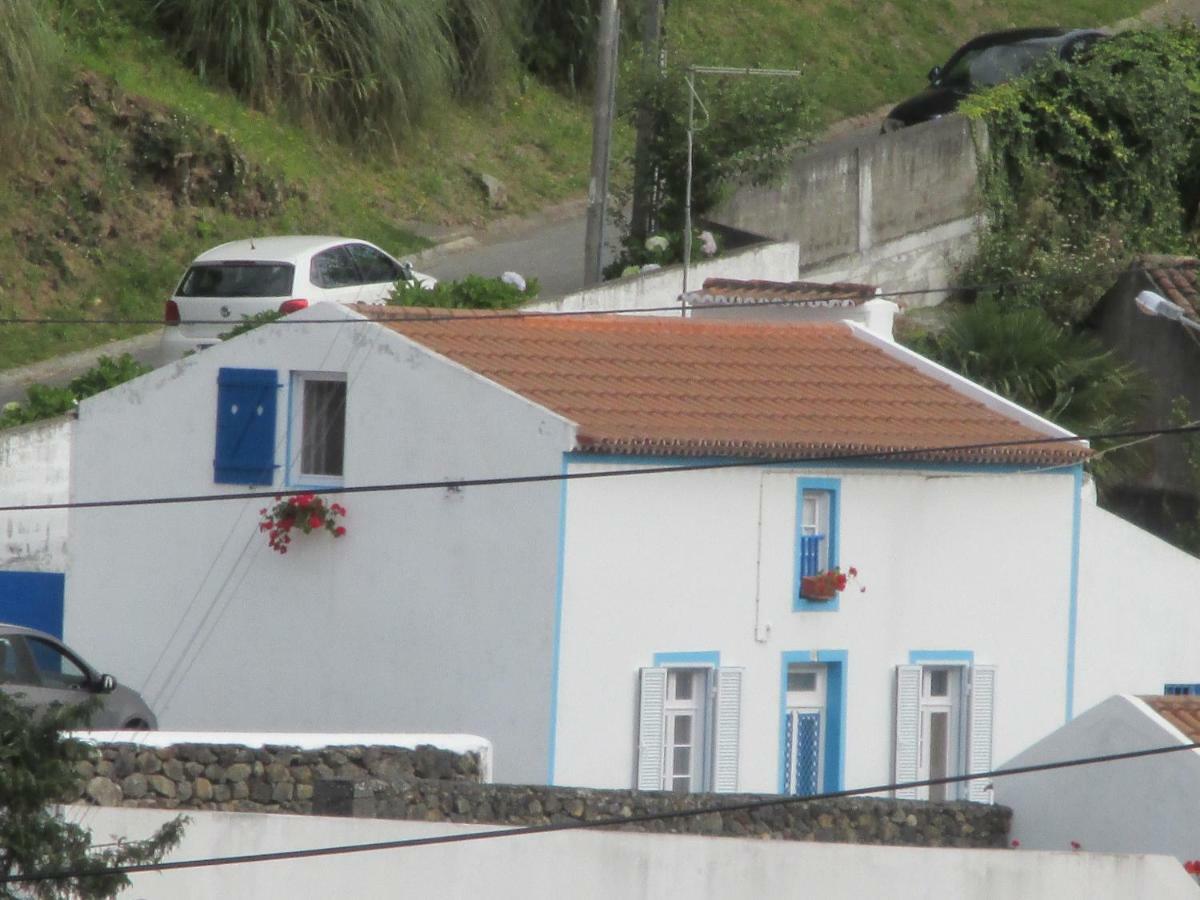 Ribeira Da Praia House *