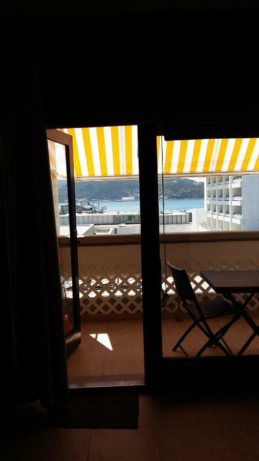Aroeira Apartament *