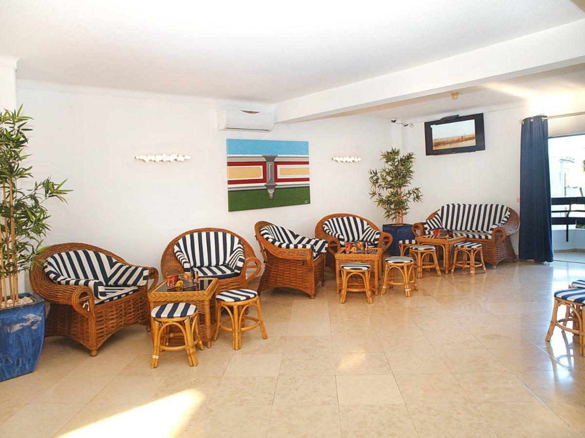Center Hotel 2*