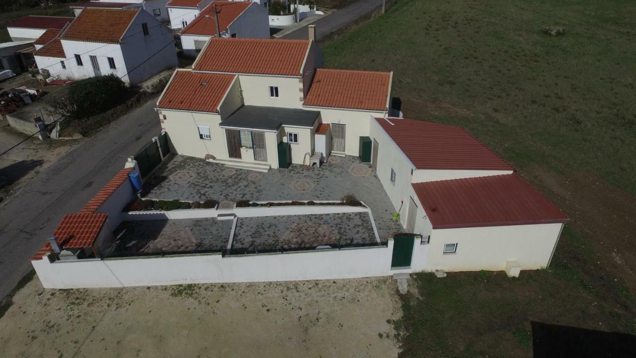 Casal Riquezo T2-1.o- Serra Da Pescaria - *
