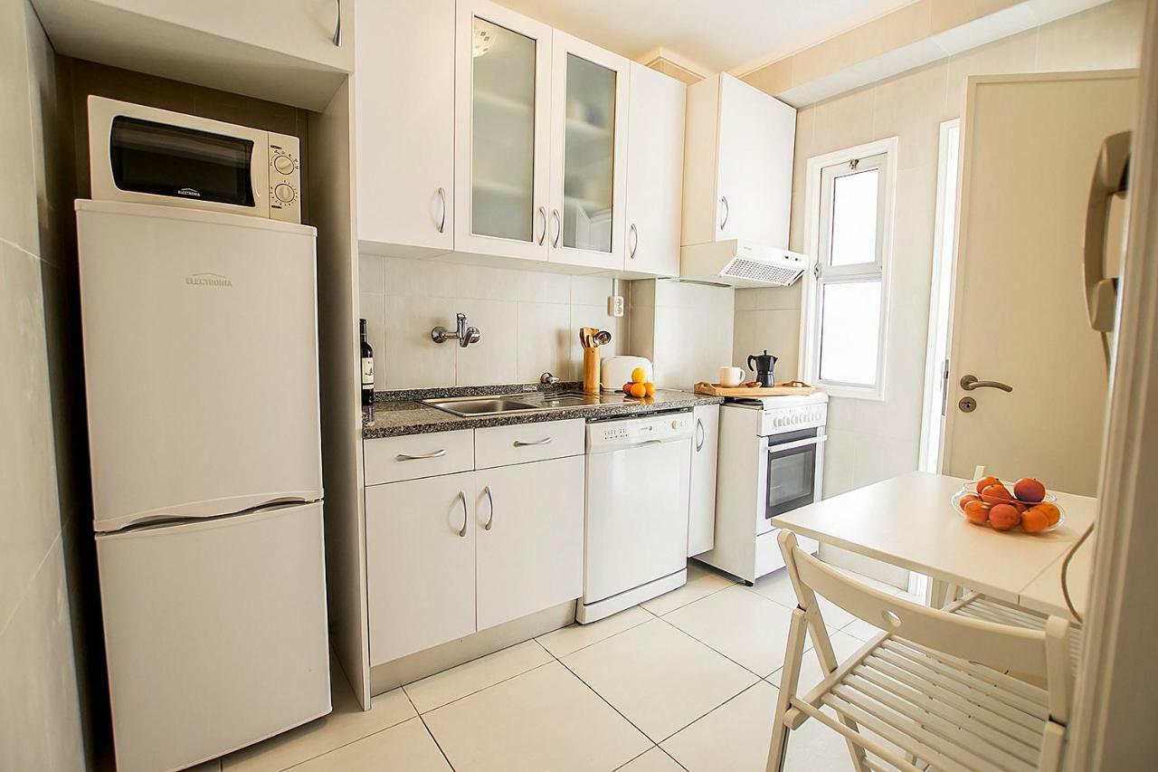 Sea And Waves Apartment