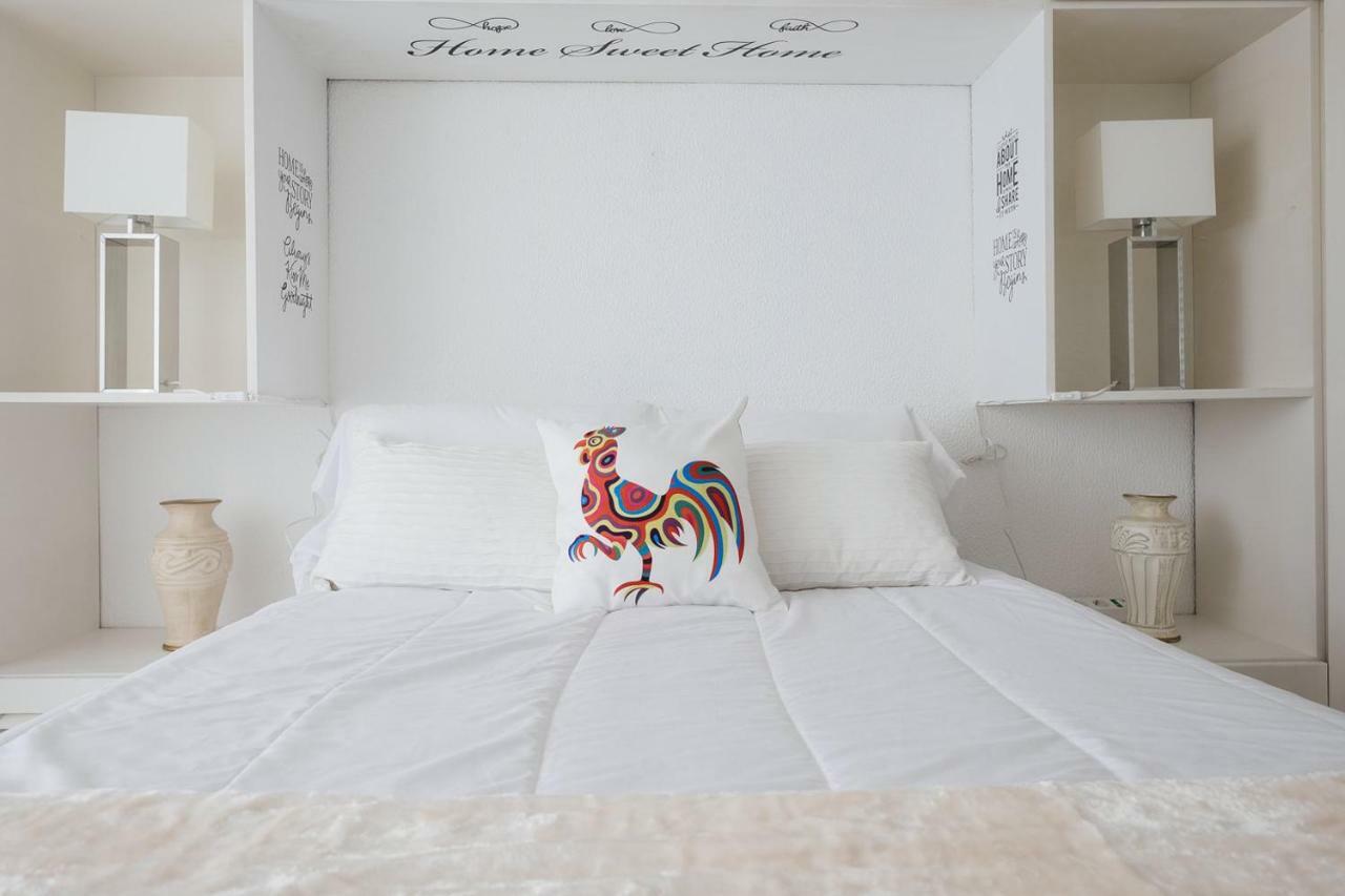 Apartment 2 - 5 Mins From & Bars Costa da Caparica