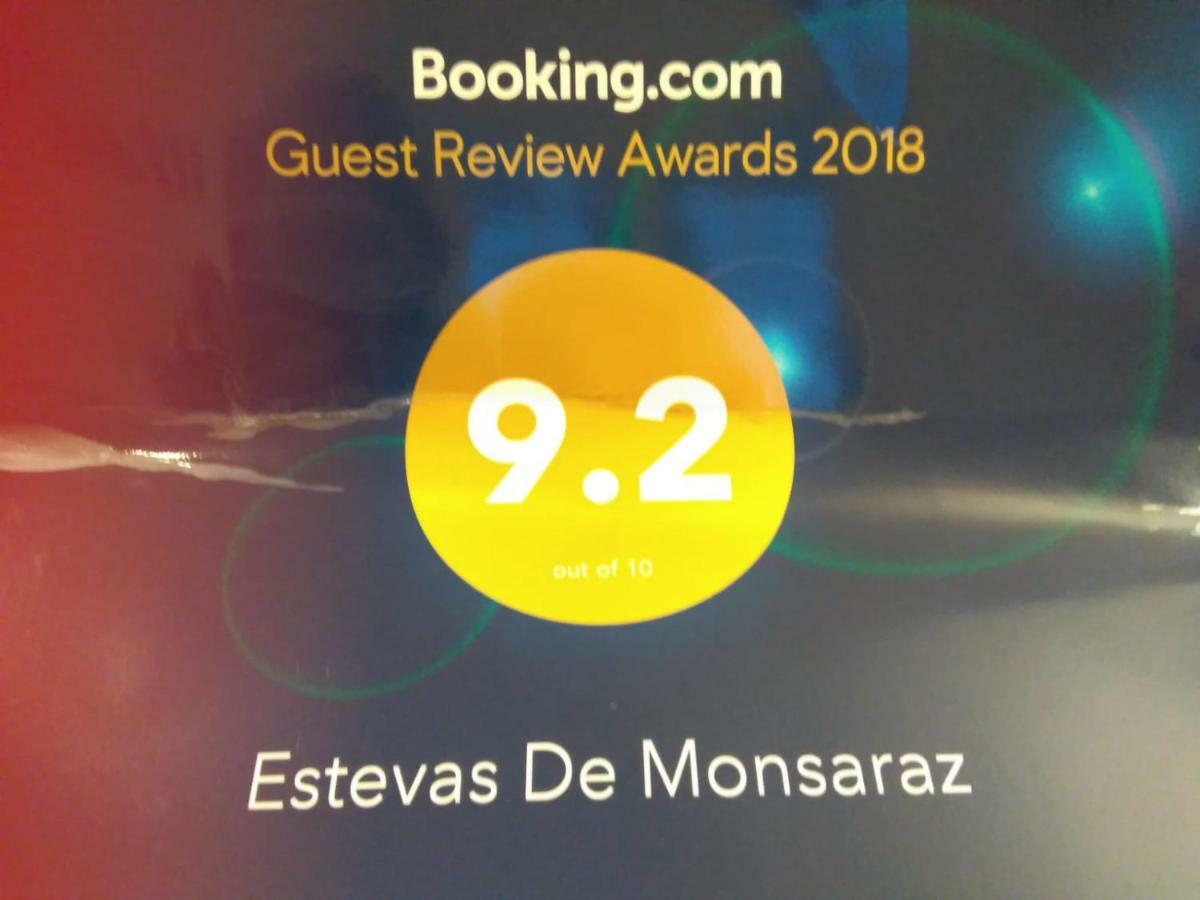 Estevas De *
