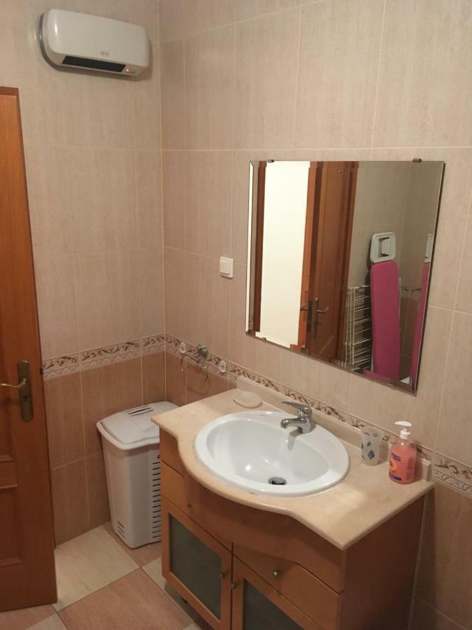 De Standing Apartment *