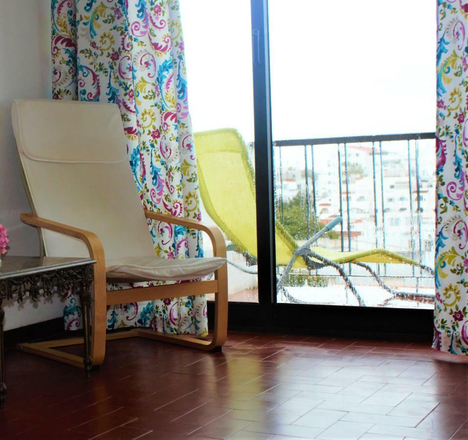 Apartment Sunny Close To The *