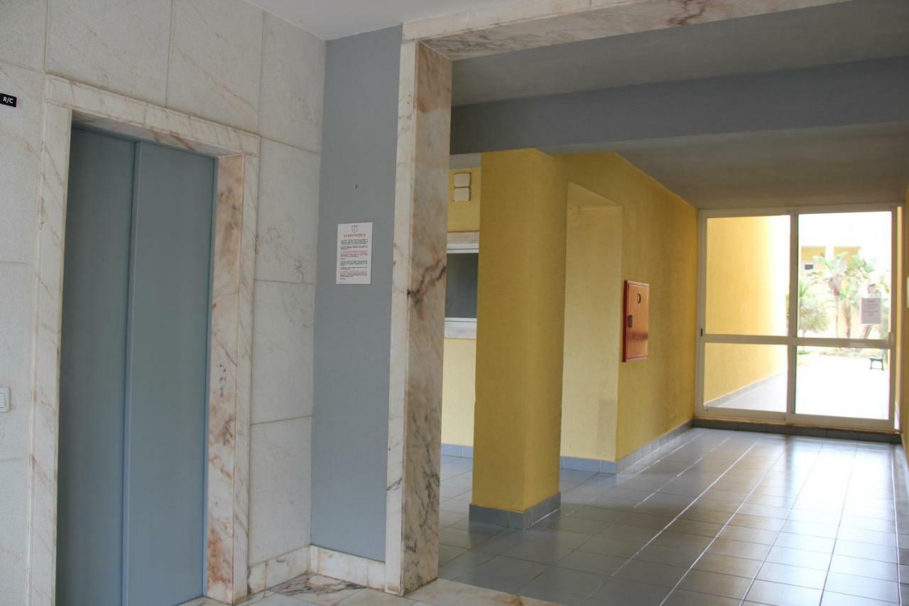 Rua Coronel Cardeira Da Silva Apartment