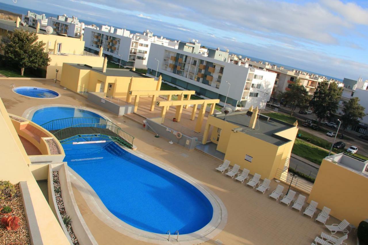 Apartment Rua Coronel Cardeira Da Silva *