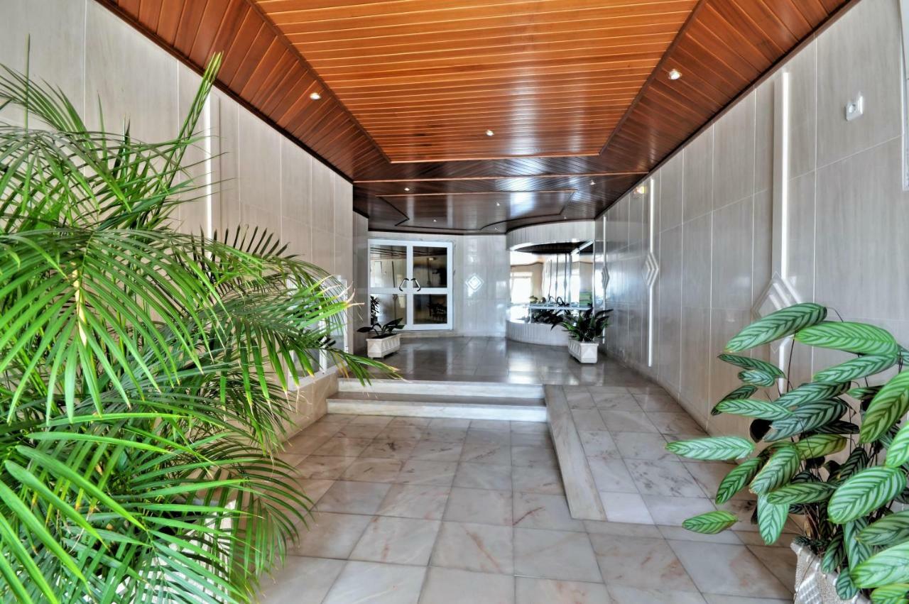 Apartment House *